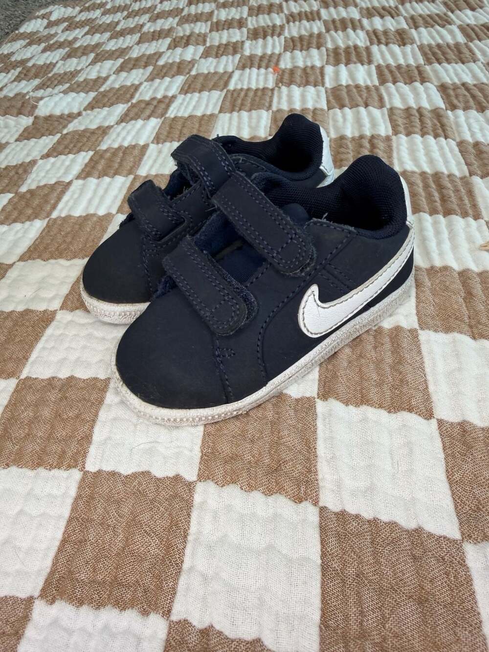 Nike Court Royale Size 5C Obsidian White Toddler Shoes